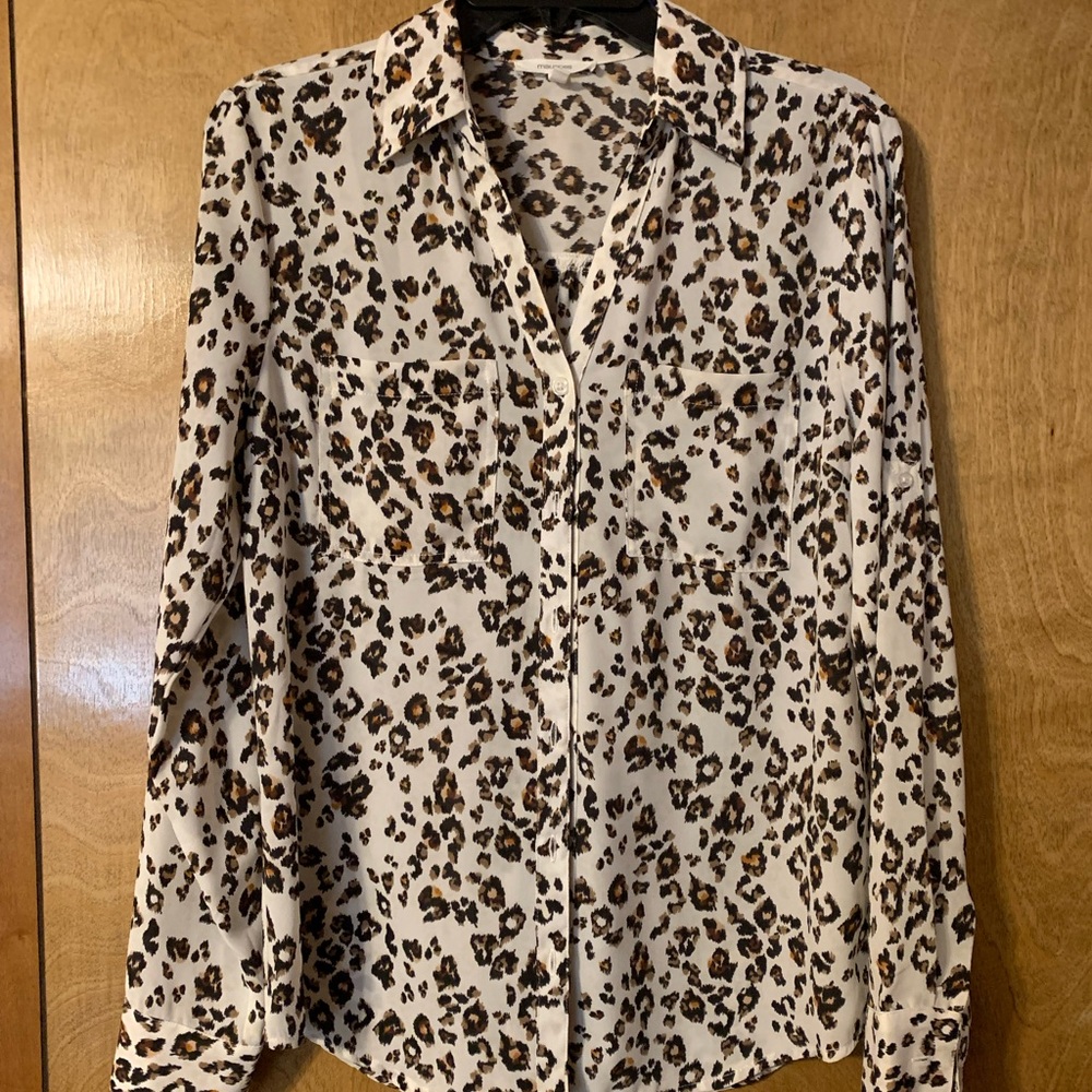 Ladies Maurice’s Small Lightweight Long Sleeve Shirt